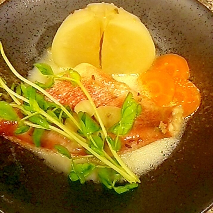赤魚とかぶのスパイスクリーム煮
